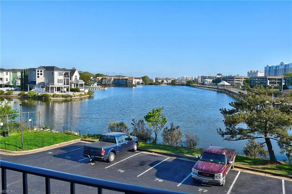 500 Pacific AVE #211, Virginia Beach — 2 bed Residential, 950 sqft