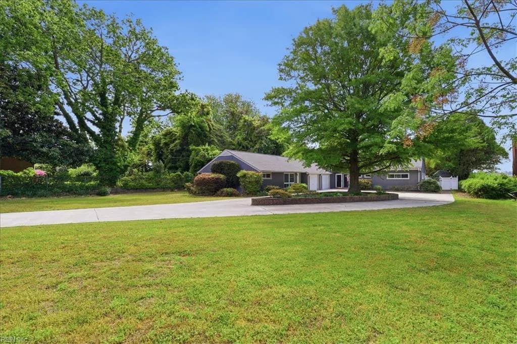 54 N Willard AVE, HAMPTON VA 23663 - Main photo