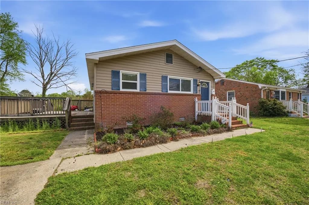 1632 Old Buckroe RD, HAMPTON VA 23664 - Photo 3