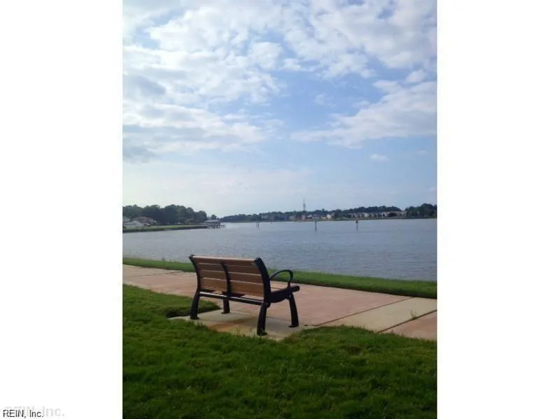 4090 Lighthouse CV, NORFOLK VA 23518 - Photo 5