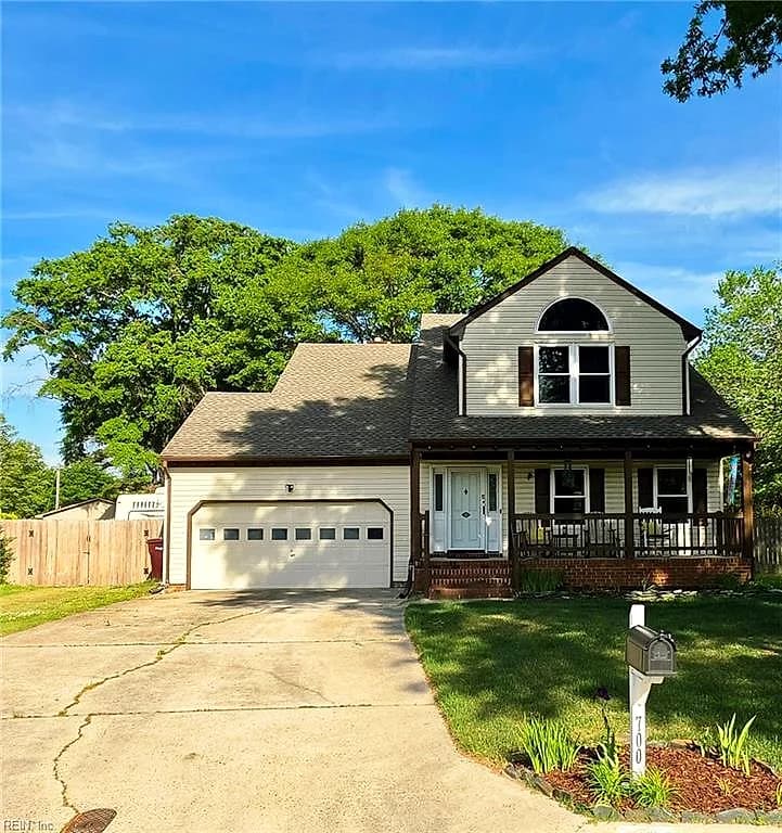 700 Remington DR, CHESAPEAKE VA 23322 - Main photo