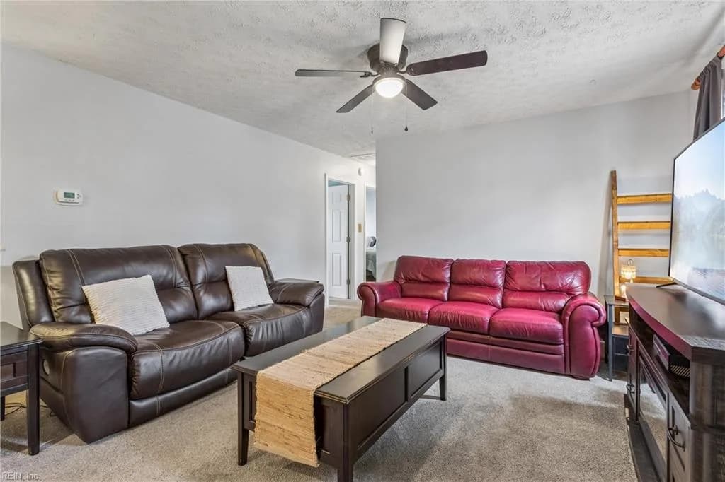 5014 Hazelwood RD, HAMPTON VA 23605 - Photo 3