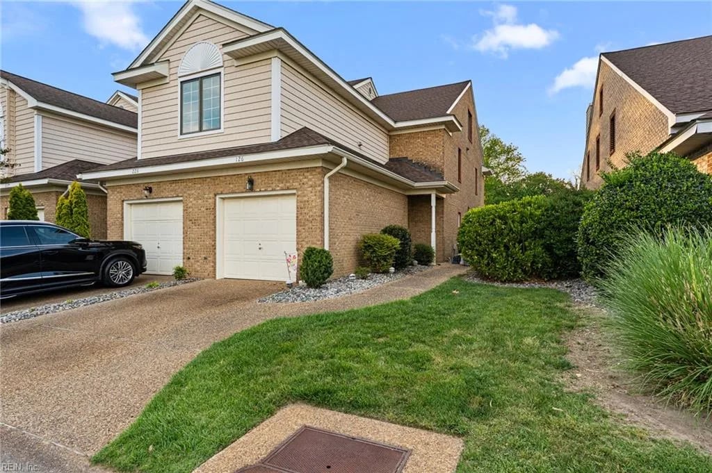 126 Genoa DR, Hampton — 2 bed Residential, 1,492 sqft