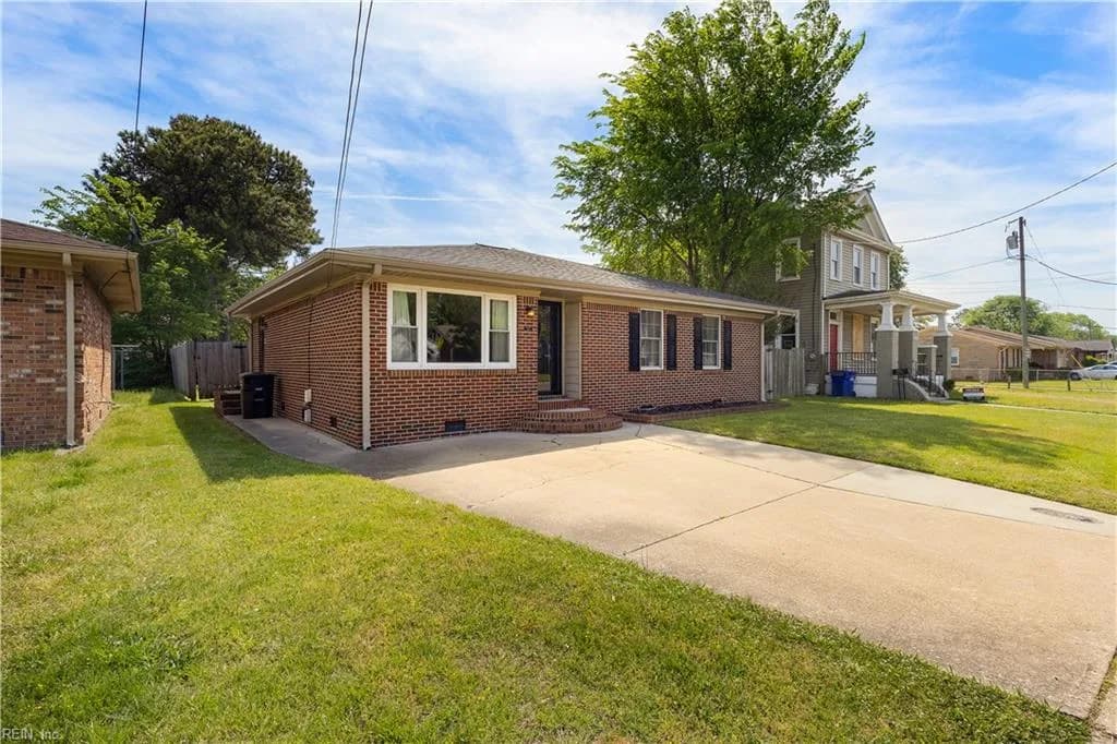 2121 Effingham ST, PORTSMOUTH VA 23704 - Photo 3