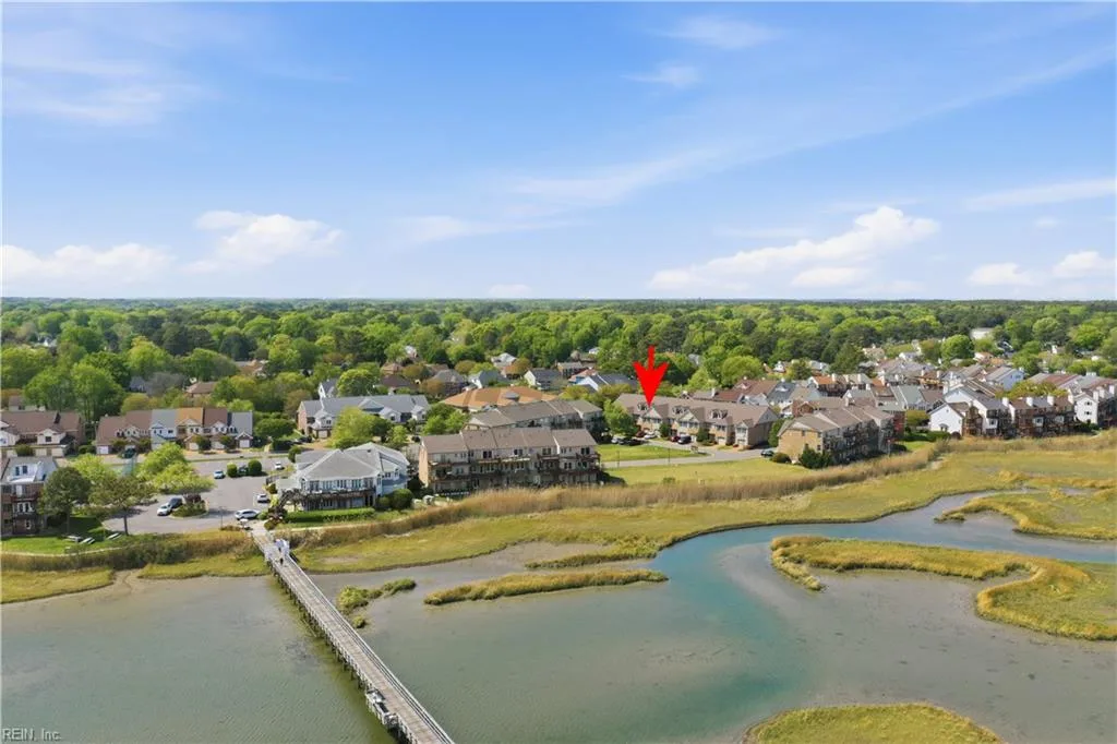 705 Charthouse CIR, HAMPTON VA 23664