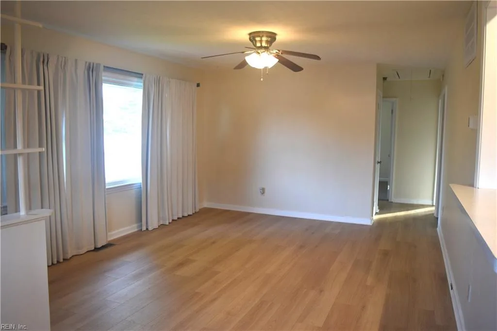 1517 Slater AVE, HAMPTON VA 23664 - Photo 4