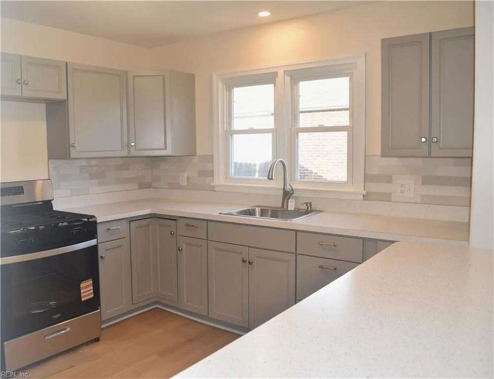 1517 Slater AVE, HAMPTON VA 23664 - Photo 5