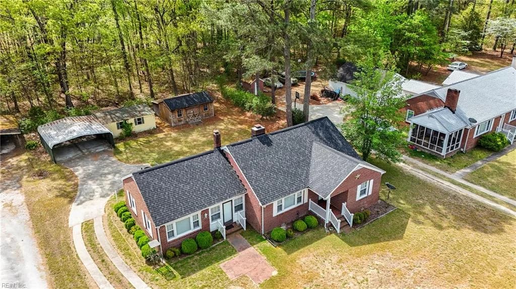26502 Pine Haven RD, COURTLAND VA 23837 - Main photo