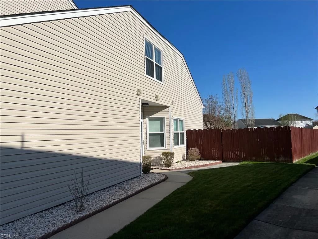 2217 Bizzone CIR, VIRGINIABEACH VA 23464 - Photo 4