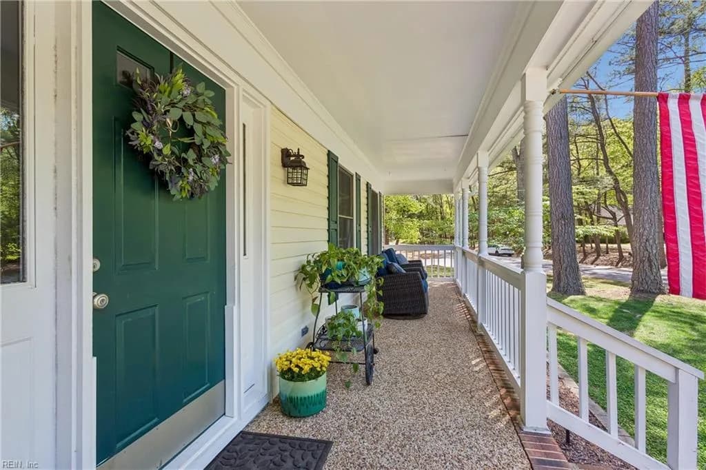 111 Old Dominion RD, YORKTOWN VA 23692 - Photo 5