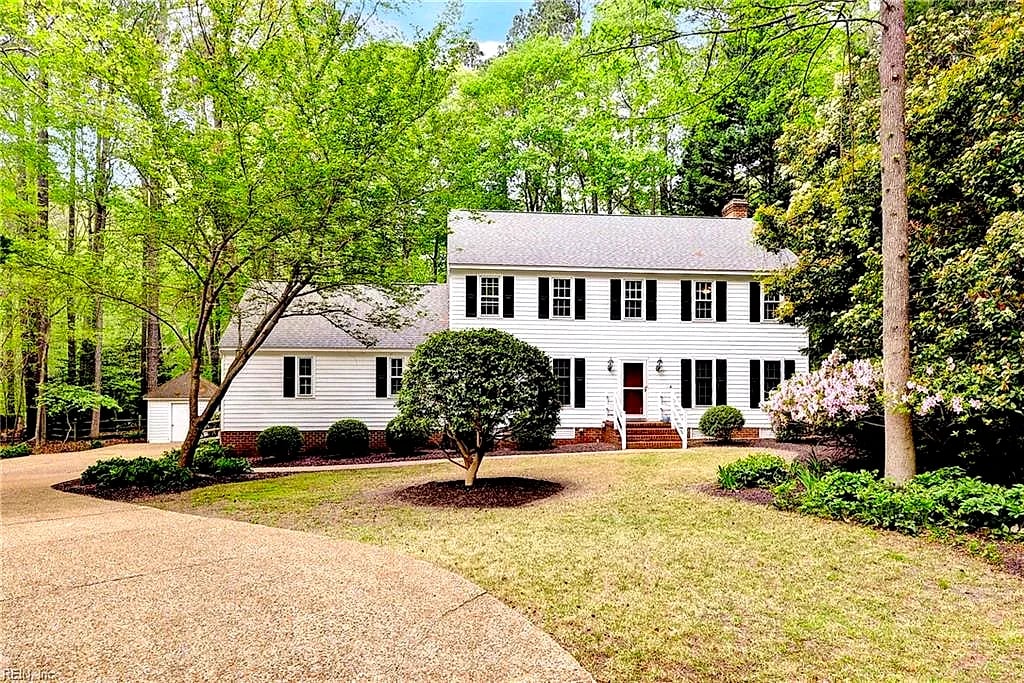 109 Daingerfield RD, Williamsburg — 4 bed Residential, 2,752 sqft