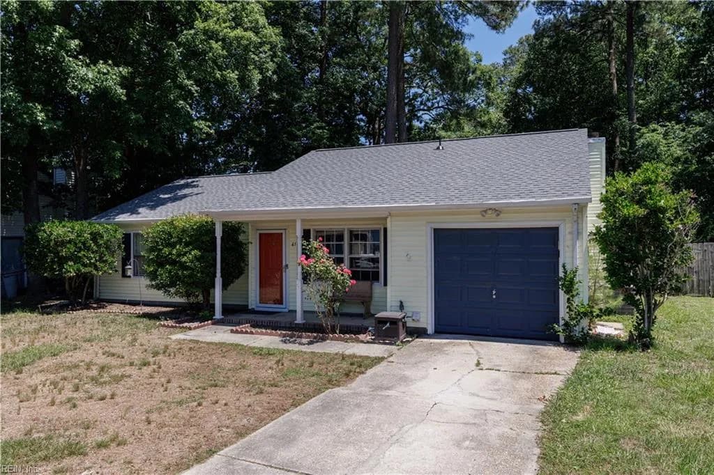 45 Philmont DR, HAMPTON VA 23666 - Main photo