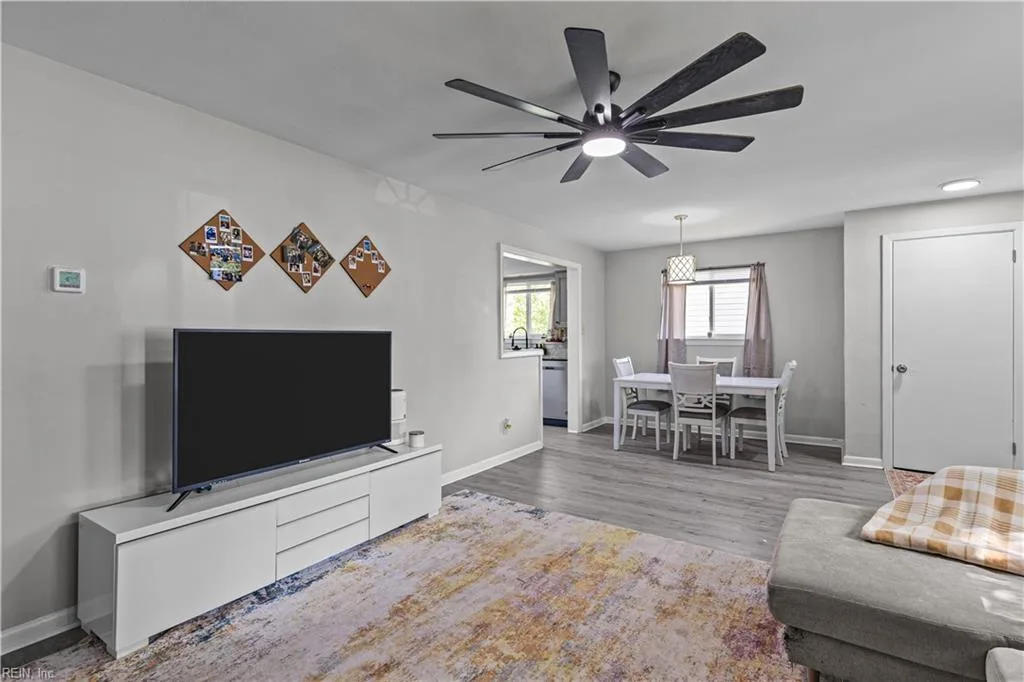 2420 Wyoming AVE, NORFOLK VA 23513 - Photo 5