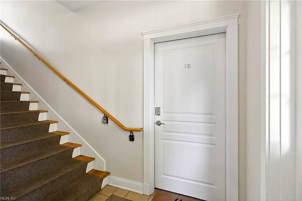 435 E Freemason ST #1B, NORFOLK VA 23510 - Photo 4