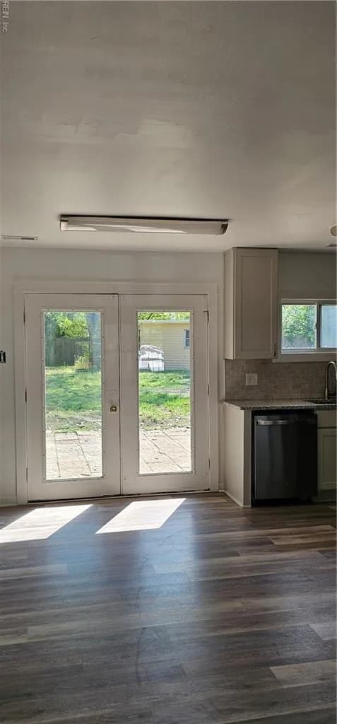 6501 Clemson AVE, NORFOLK VA 23518 - Photo 5