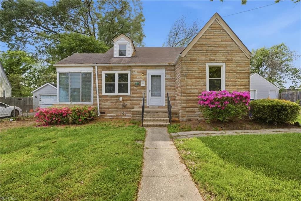 1305 W Norcova DR, NORFOLK VA 23502 - Photo 2