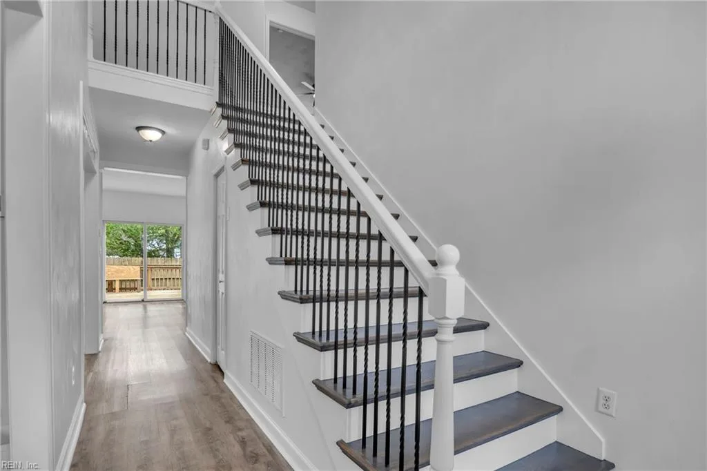 1009 Bland ST, NORFOLK VA 23513 - Photo 5