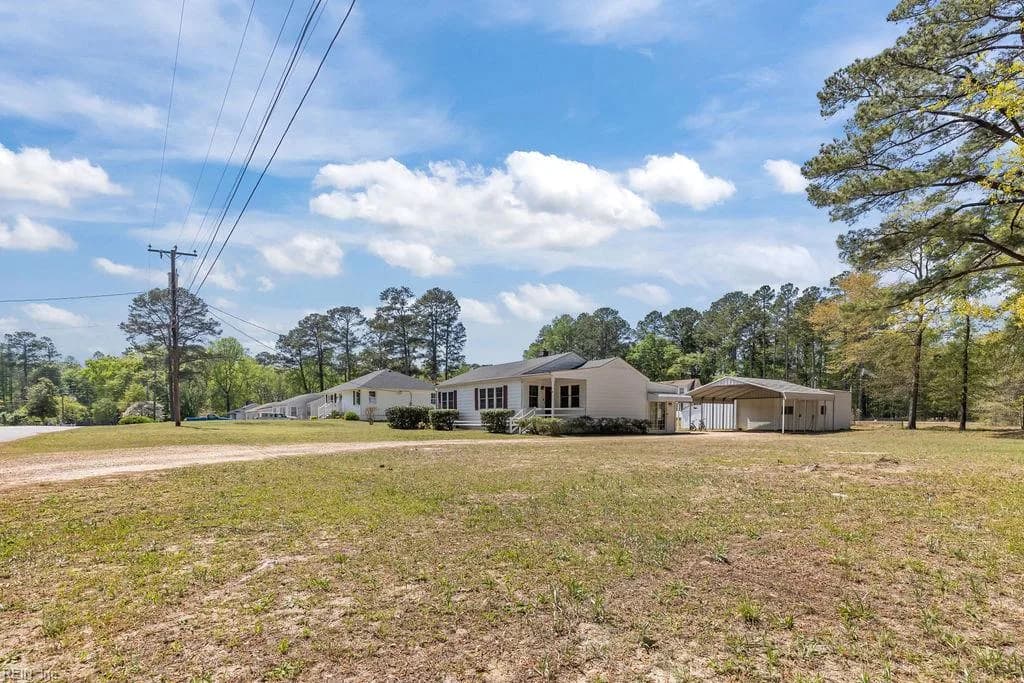 23352 Grant ST, COURTLAND VA 23837 - Photo 5