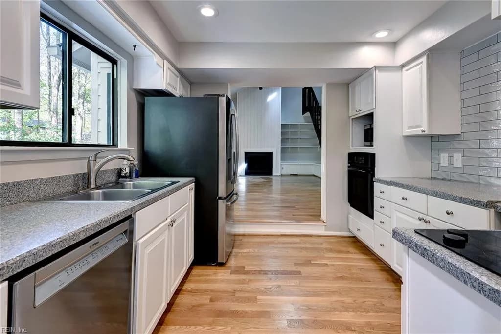 109 Holman RD, WILLIAMSBURG VA 23185 - Photo 4
