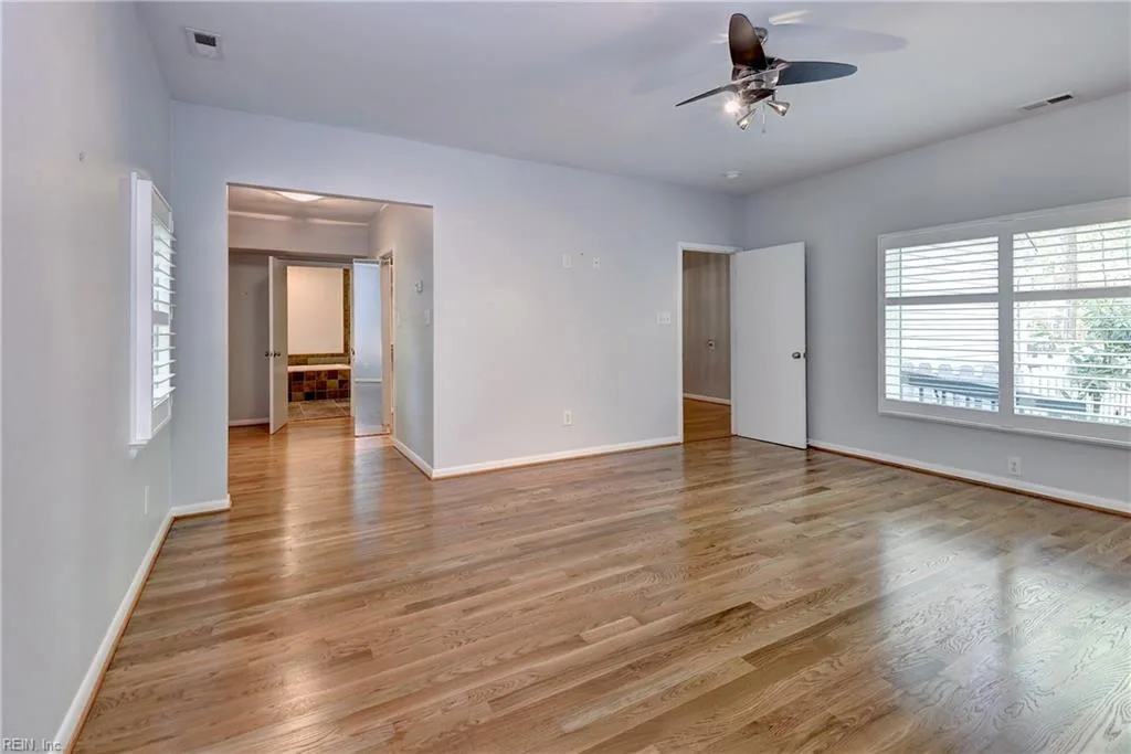 109 Holman RD, WILLIAMSBURG VA 23185 - Photo 5