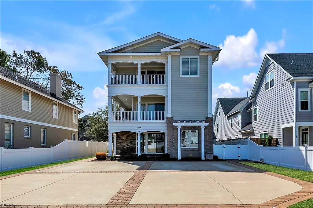 114 65th ST #A, VIRGINIABEACH VA 23451