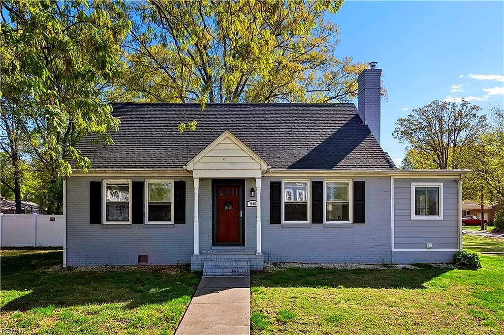 1806 Lee ST, WEST POINT VA 23181 - Main photo