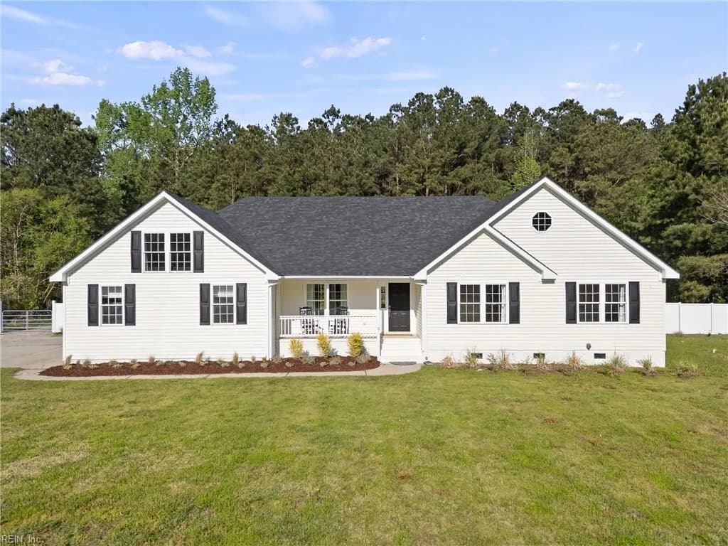 1124 Saint Brides RD W, CHESAPEAKE VA 23322 - Photo 3