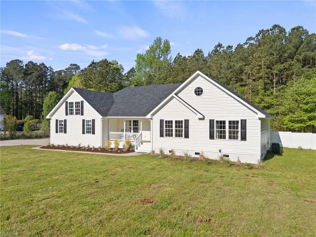 1124 Saint Brides RD W, CHESAPEAKE VA 23322 - Photo 4