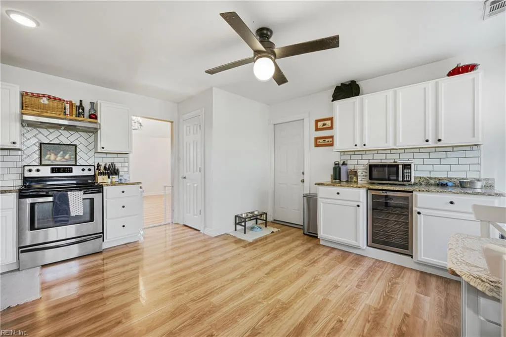 4487 Cherrywood LN, VIRGINIABEACH VA 23453 - Photo 4