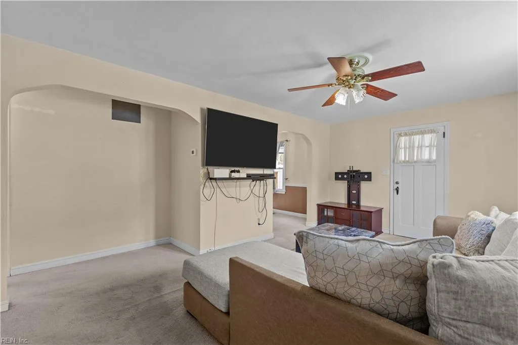 104 Oregon AVE, PORTSMOUTH VA 23701 - Photo 5