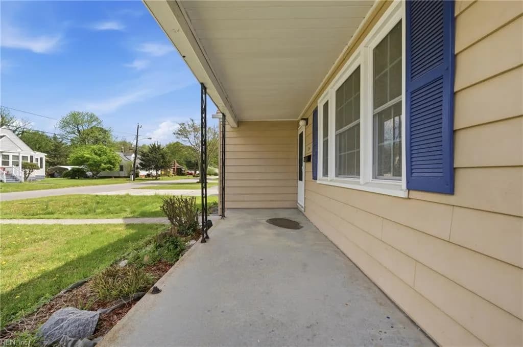 209 Hanbury AVE, PORTSMOUTH VA 23702 - Photo 5