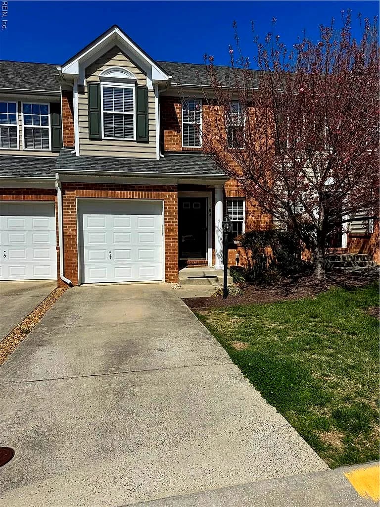 104 Daniels DR, YORKTOWN VA 23690