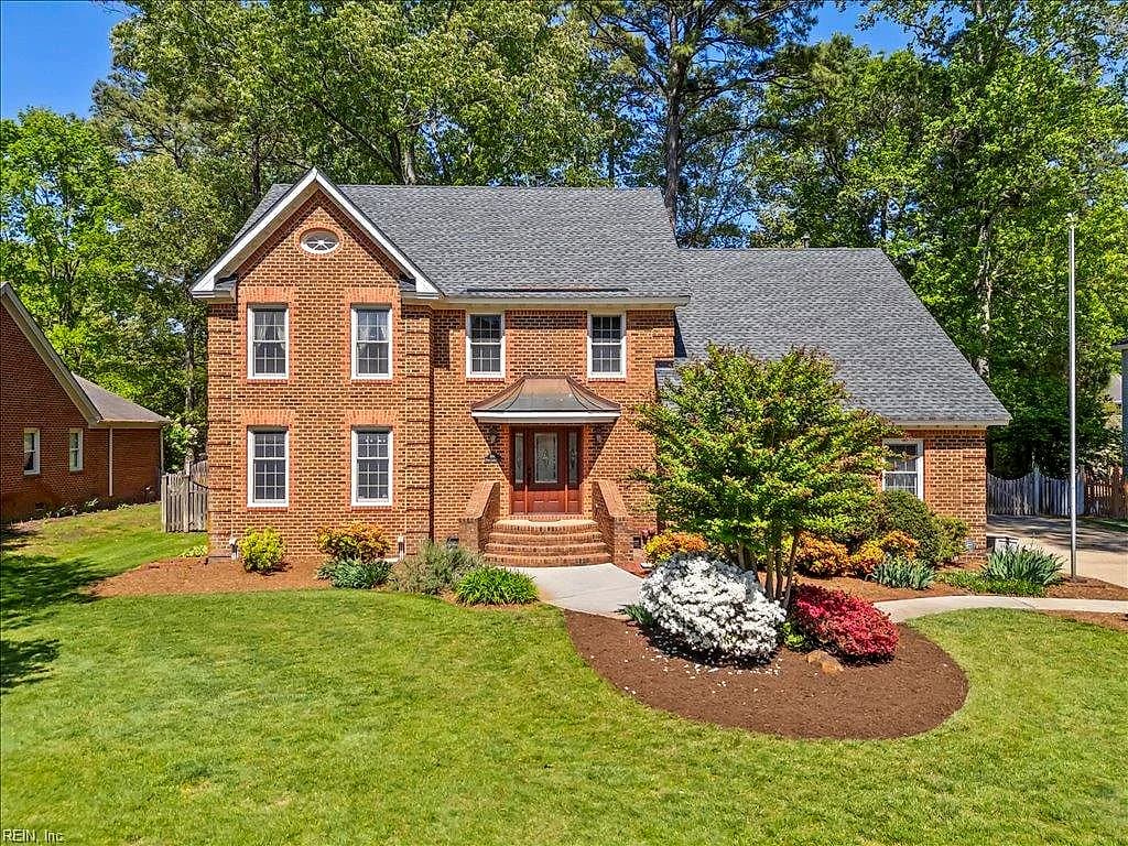808 Forest Lakes DR, CHESAPEAKE VA 23322 - Main photo