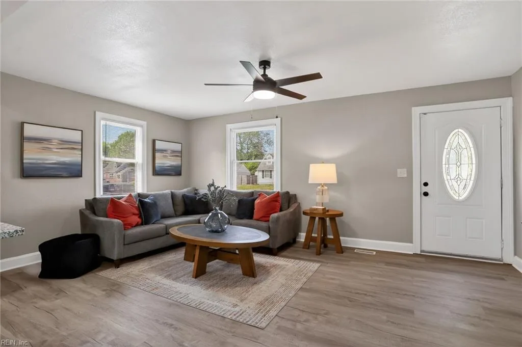 408 Seminole RD, HAMPTON VA 23661 - Photo 3