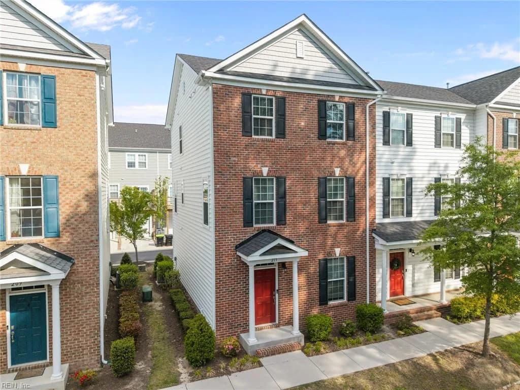 213 Runnel ST, HAMPTON VA 23666 - Photo 3
