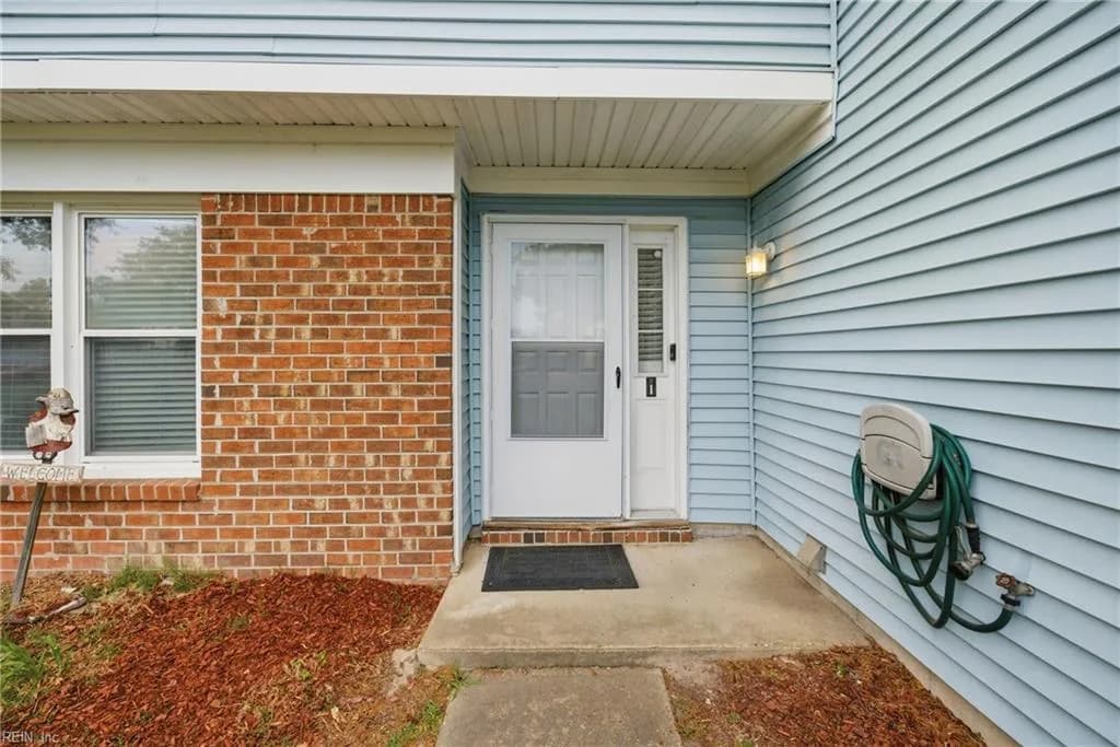 705 Prospect CT, VIRGINIABEACH VA 23462 - Photo 3
