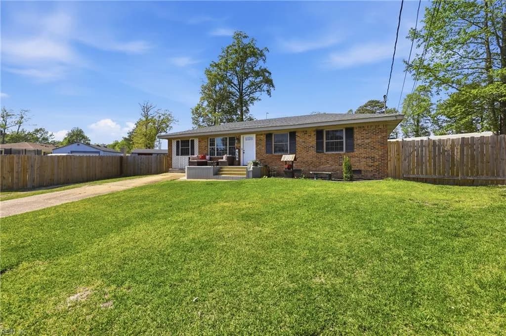 568 Trent AVE, CHESAPEAKE VA 23323 - Photo 5
