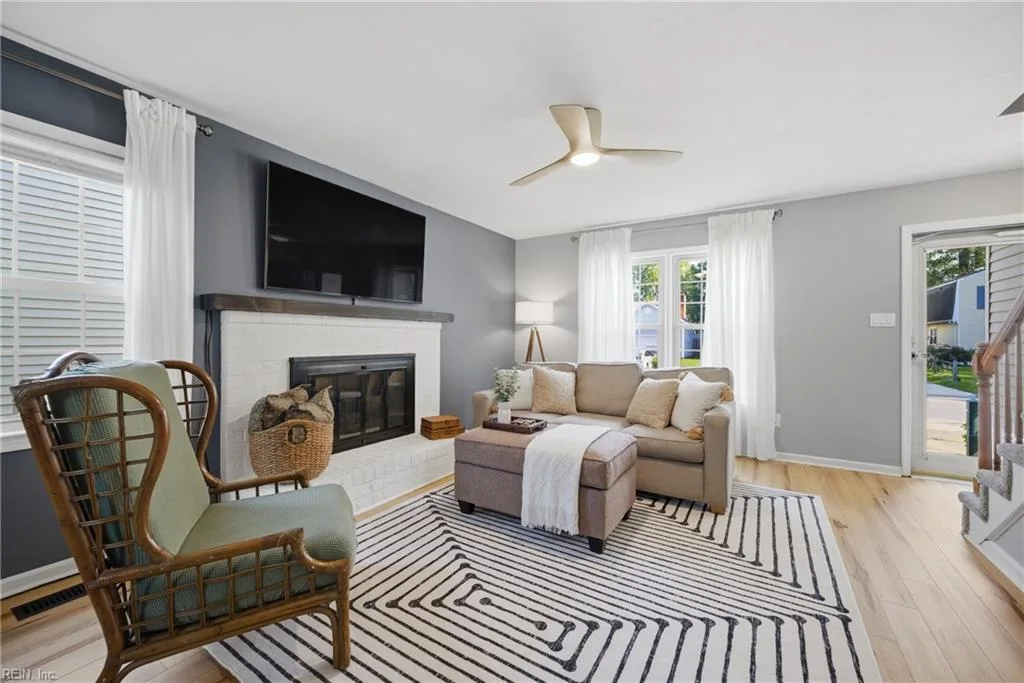 2077 Grey Fox LN, VIRGINIABEACH VA 23456 - Photo 3