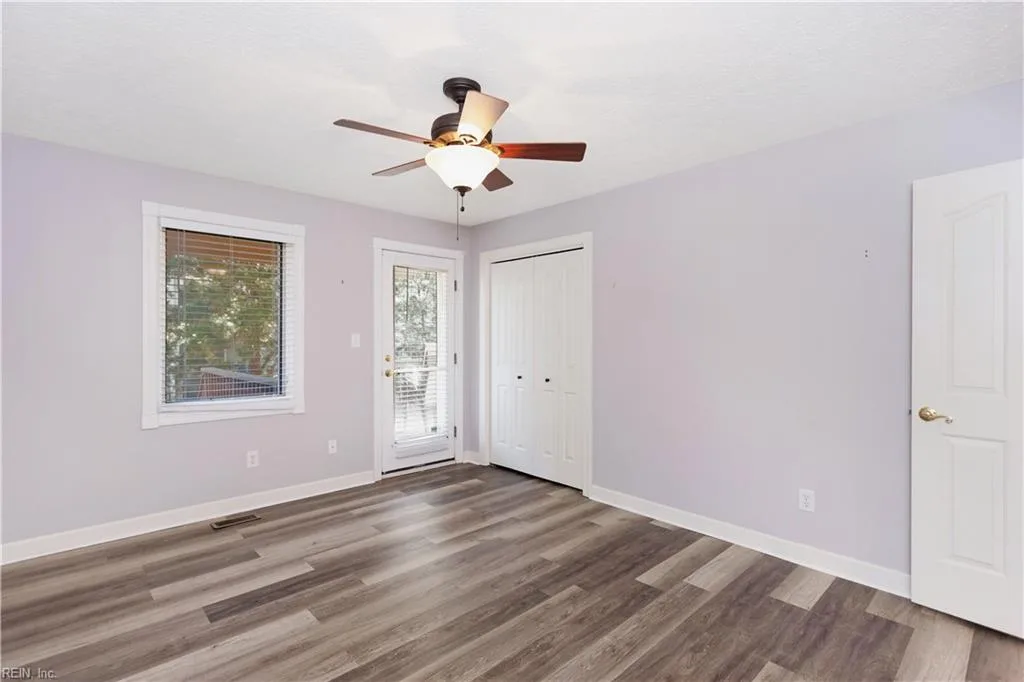 73 Mizzen CIR, HAMPTON VA 23664 - Photo 4