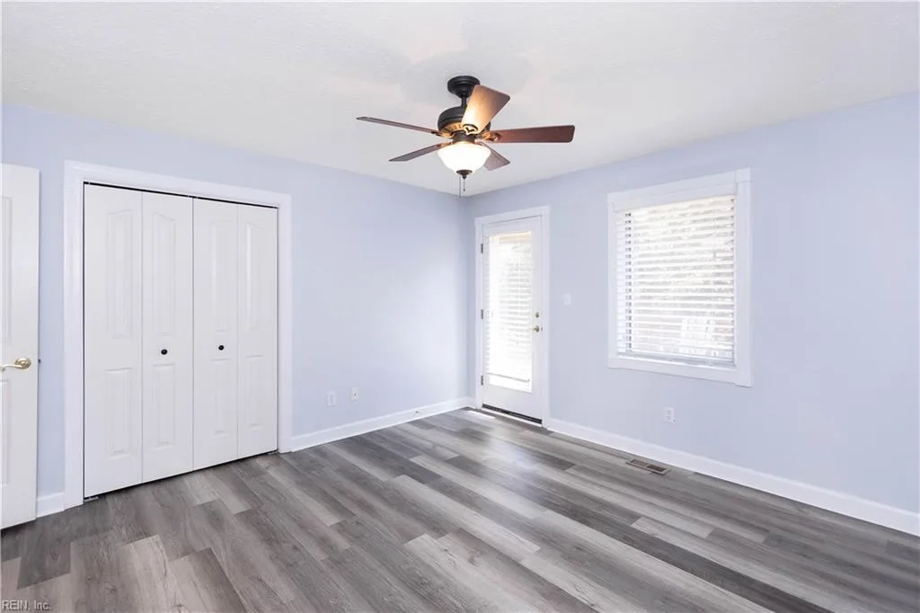 73 Mizzen CIR, HAMPTON VA 23664 - Photo 5