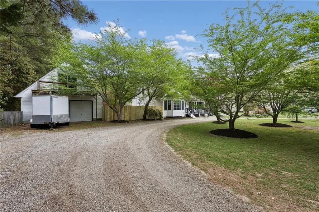 3677 Buckeye LN, HAYES VA 23072 - Photo 5
