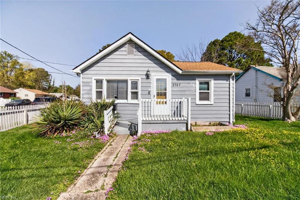 2747 Jamestown AVE, HAMPTON VA 23661 - Main photo