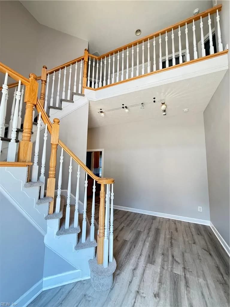 115 Sheldon CT, YORKTOWN VA 23693 - Photo 2