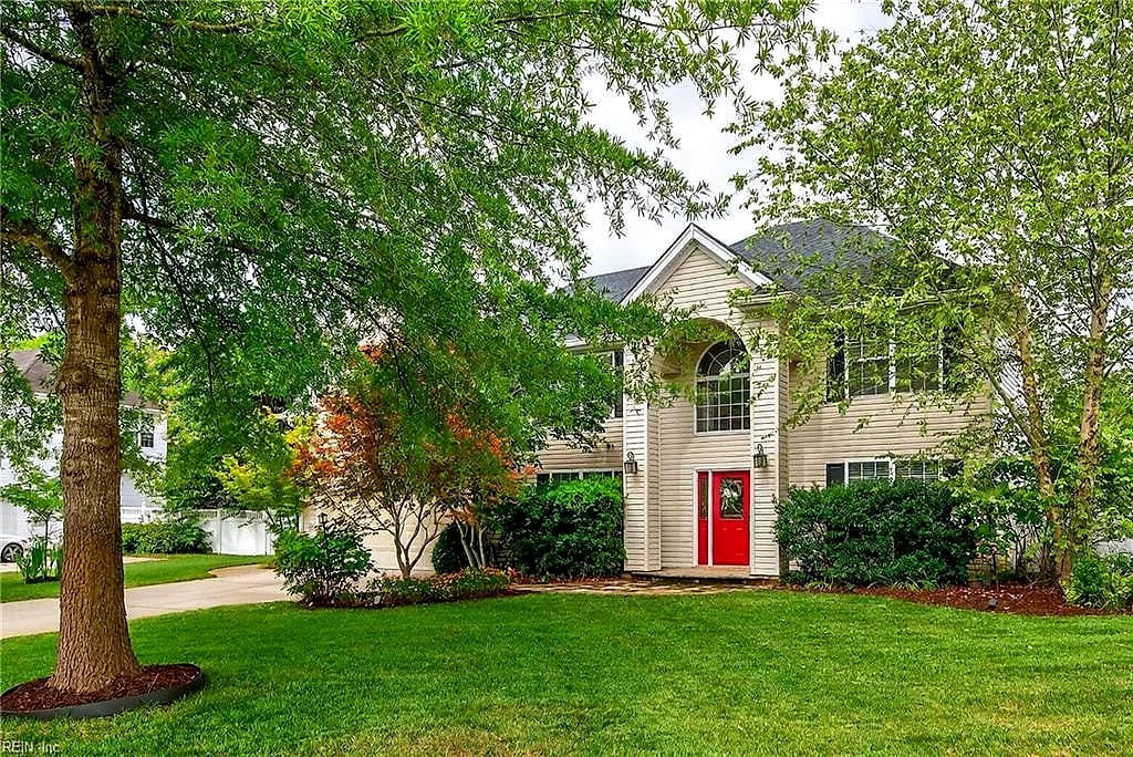 3709 Cypress Vine LN, Virginia Beach — 5 bed Residential, 3,695 sqft