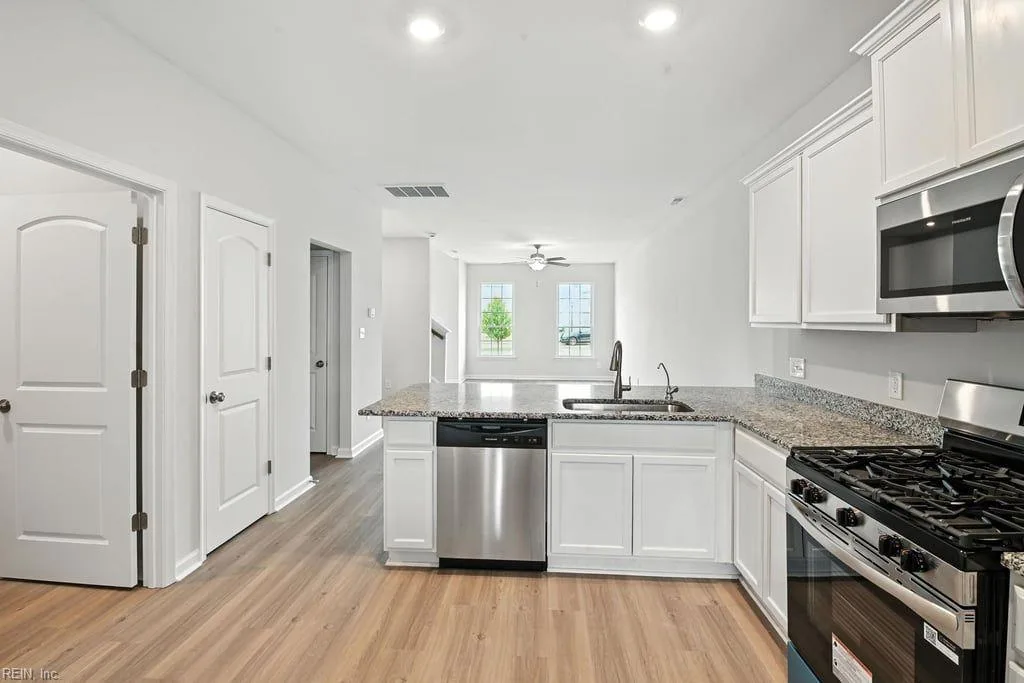 1518 Independence BLVD, NEWPORTNEWS VA 23608 - Photo 5