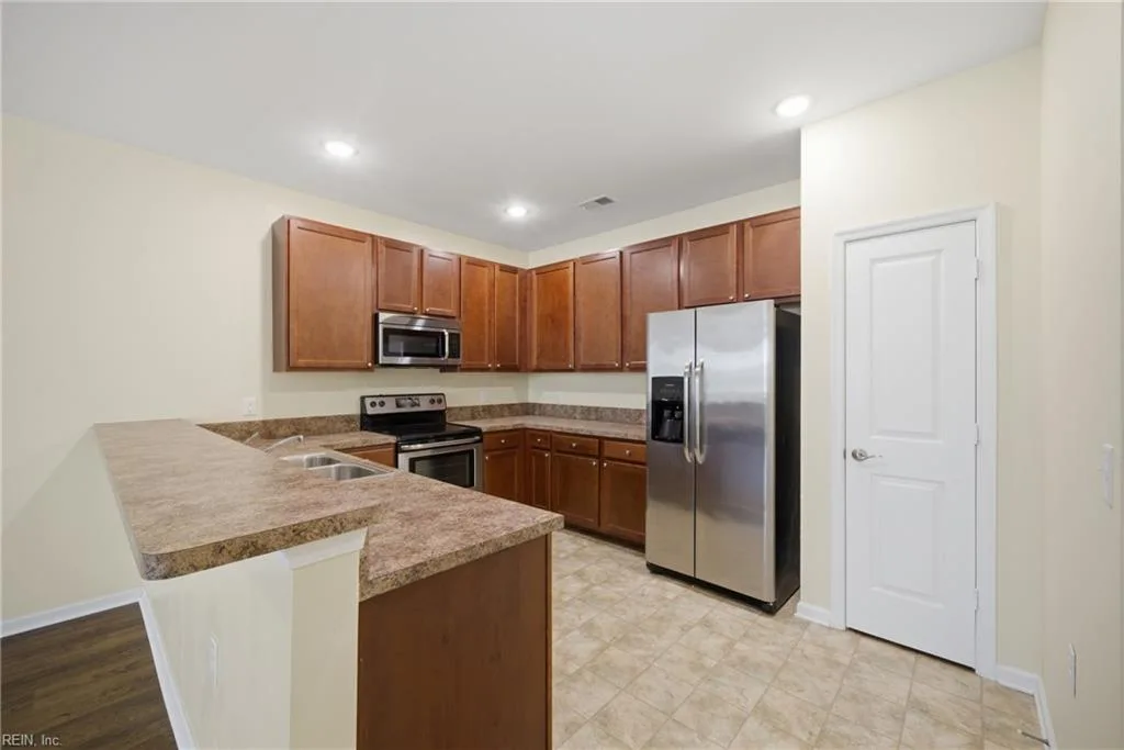 2469 Leytonstone DR #106, CHESAPEAKE VA 23321 - Photo 5