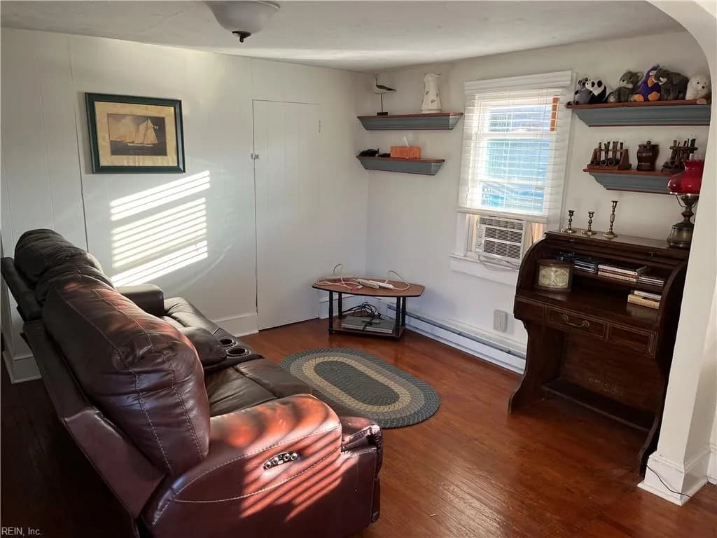 3737 Willow ST, CHINCOTEAGUEISLAND VA 23336 - Photo 3