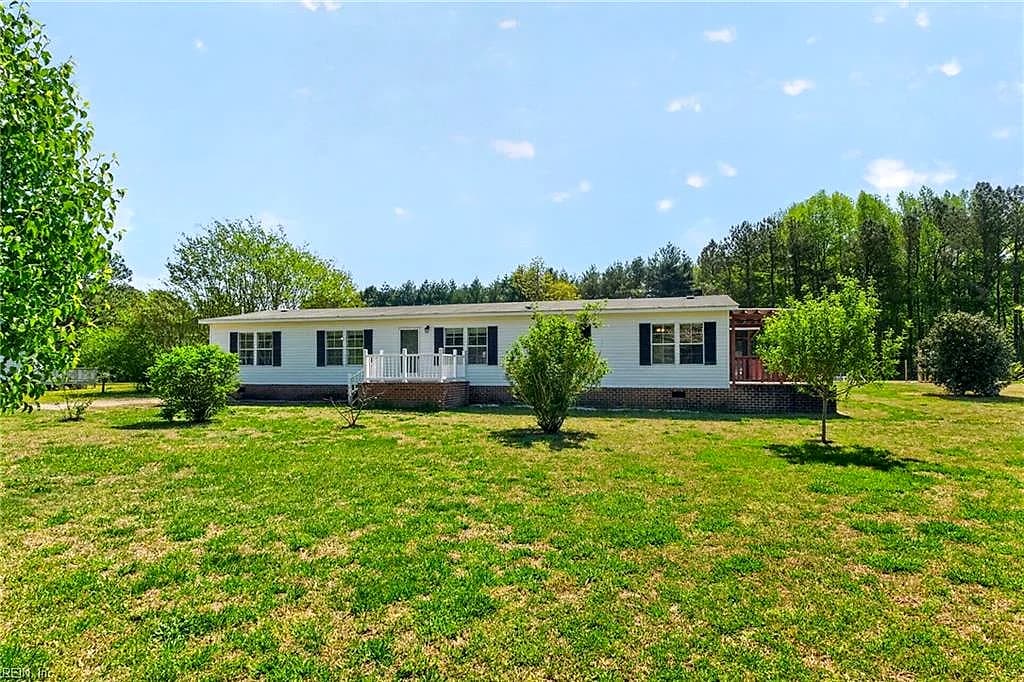 11867 Harcum RD, GLOUCESTER VA 23061 - Main photo