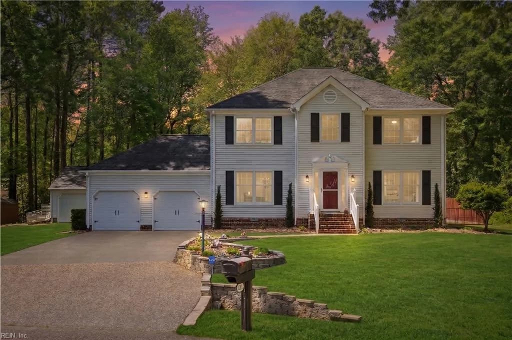 102 Michael PL, YORKTOWN VA 23692 - Main photo