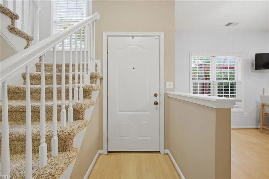 2208 E Berrie CIR, VIRGINIABEACH VA 23455 - Photo 5